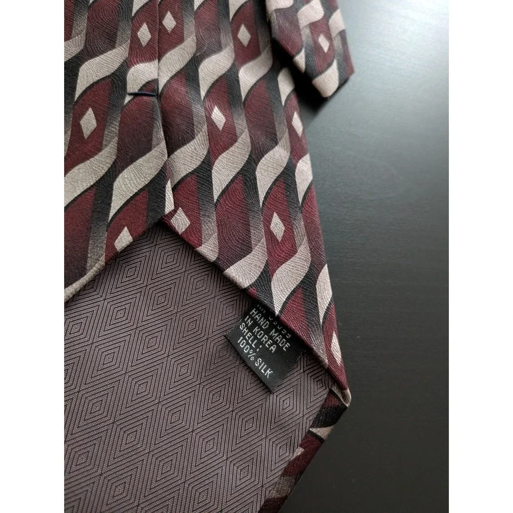 Joseph &‎ Feiss Tie Necktie Silver Black Red Korea Made Vintage